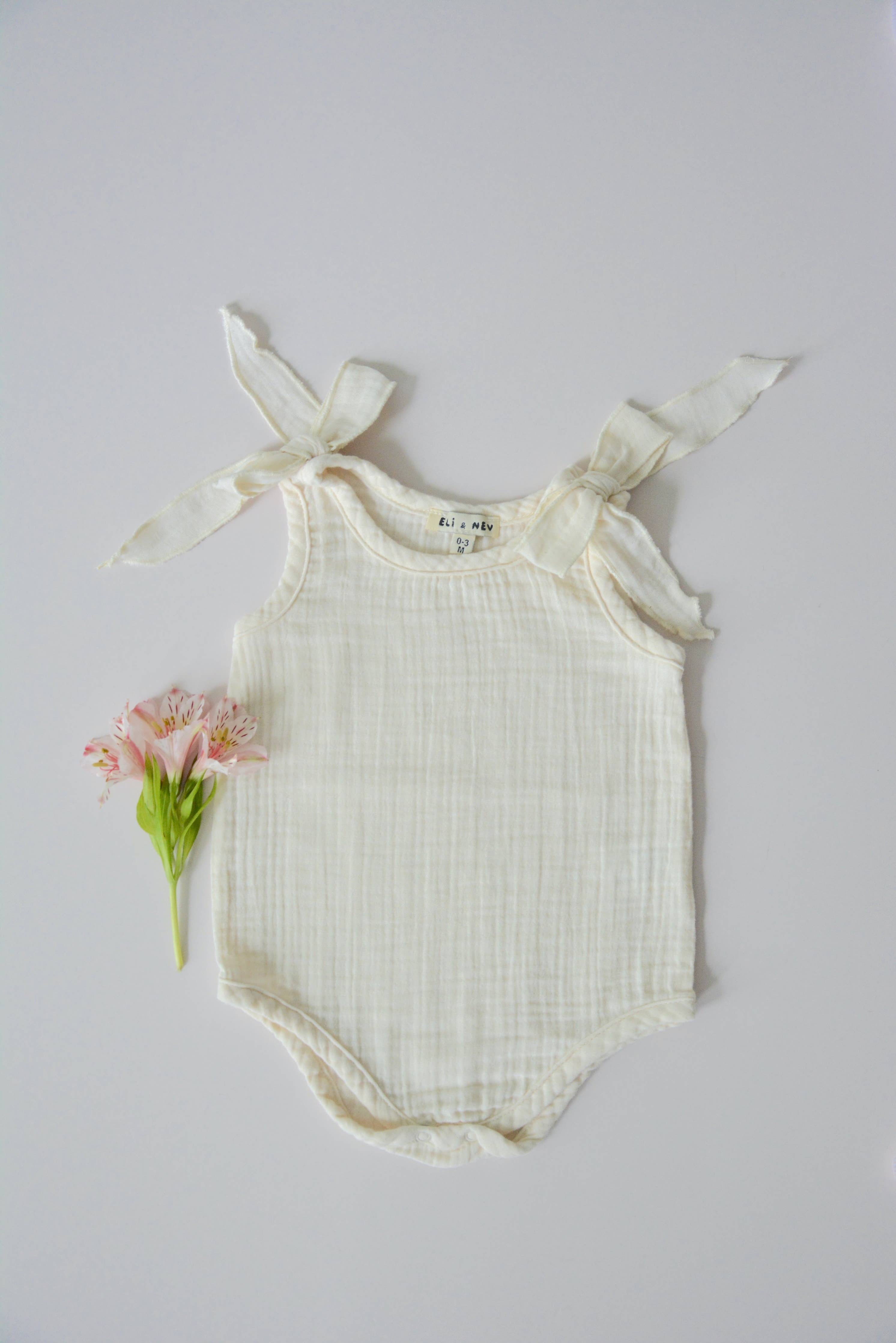 NORA Strampler - Sommer-Bodysuit aus Musselin für Babys aus 100% Baumwolle