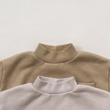 Caramel Sweatshirt - Minimalist children's sweater with turtleneck in pastel colors