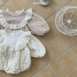 Lace Frill Bodysuit für Babys – Romantischer Baby-Body mit Spitzenrüschen