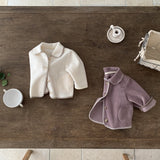 Pin Coat Jumper für Babys – Warmer Baby-Mantel mit dekorativen Nähten